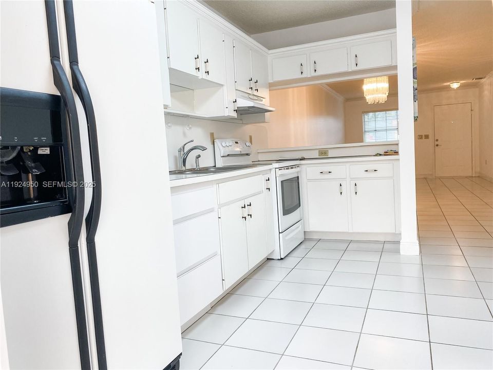 En Renta: $2,750 (2 camas, 2 baños, 990 Pies cuadrados)