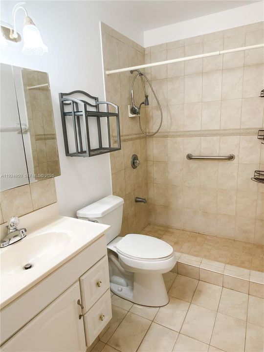 En Renta: $2,750 (2 camas, 2 baños, 990 Pies cuadrados)