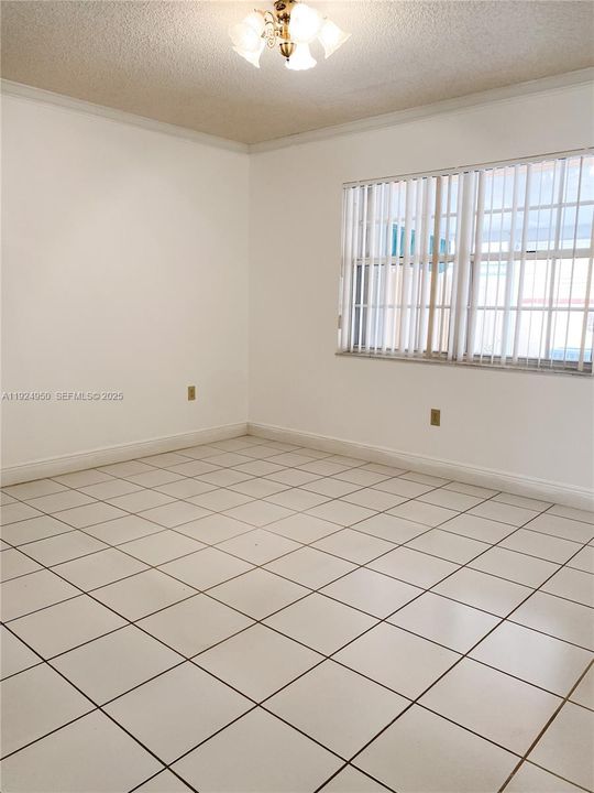 En Renta: $2,750 (2 camas, 2 baños, 990 Pies cuadrados)