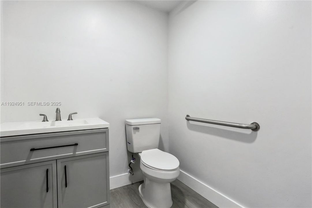 For Rent: $5,050 (0 beds, 0 baths, 0 Square Feet)