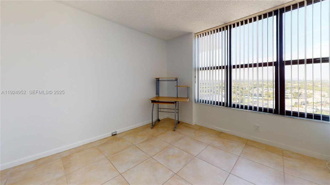 For Sale: $315,000 (2 beds, 2 baths, 1280 Square Feet)