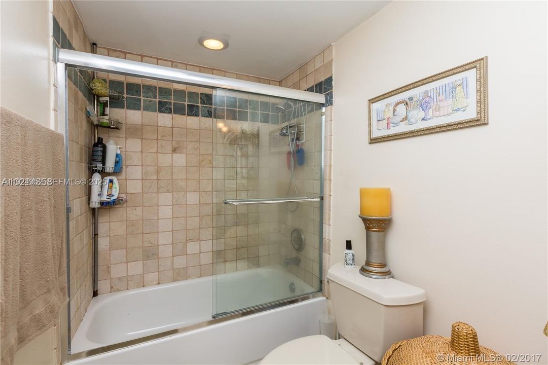 For Sale: $315,000 (2 beds, 2 baths, 1280 Square Feet)