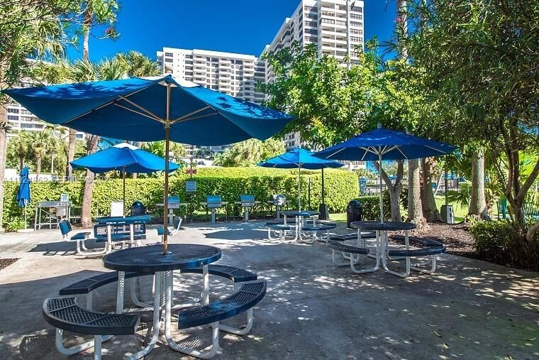 For Sale: $315,000 (2 beds, 2 baths, 1280 Square Feet)