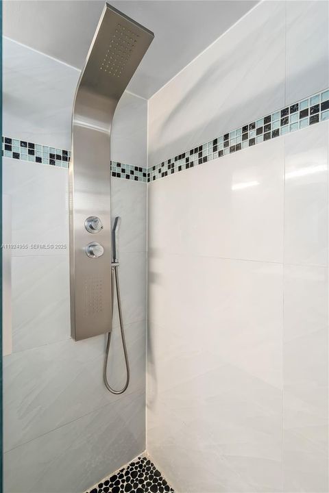 В аренду: $1,650 (1 спален, 1 ванн, 850 Квадратных фут)