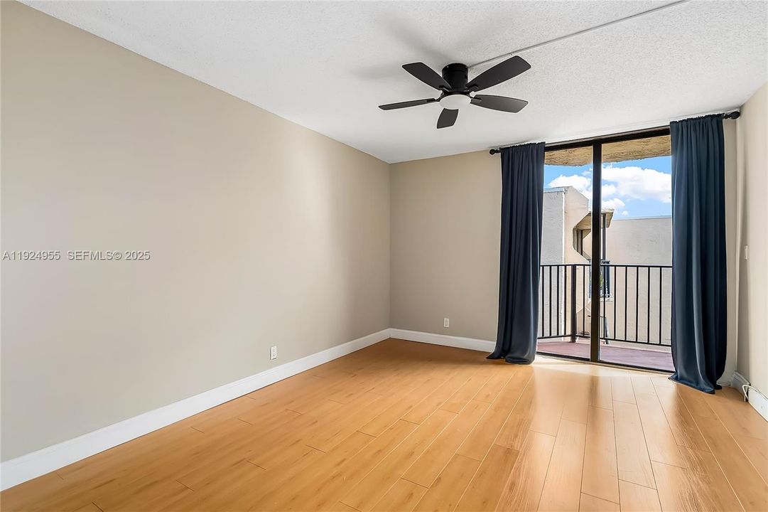 В аренду: $1,650 (1 спален, 1 ванн, 850 Квадратных фут)