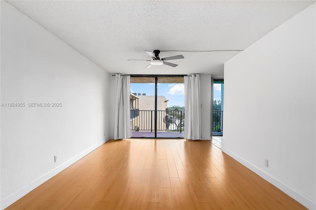 В аренду: $1,650 (1 спален, 1 ванн, 850 Квадратных фут)