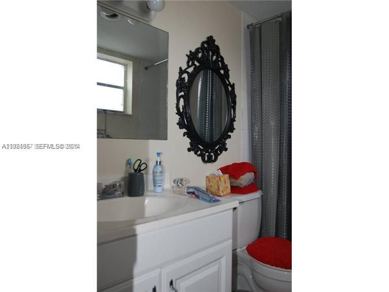 For Sale: $210,000 (2 beds, 2 baths, 950 Square Feet)