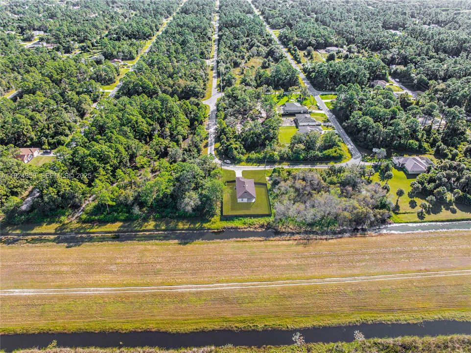 На продажу: $309,900 (3 спален, 2 ванн, 1410 Квадратных фут)