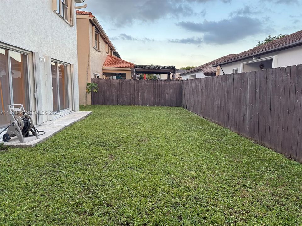 For Rent: $4,400 (4 beds, 3 baths, 1950 Square Feet)