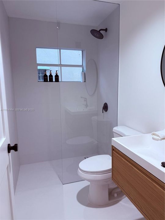 For Rent: $4,400 (4 beds, 3 baths, 1950 Square Feet)