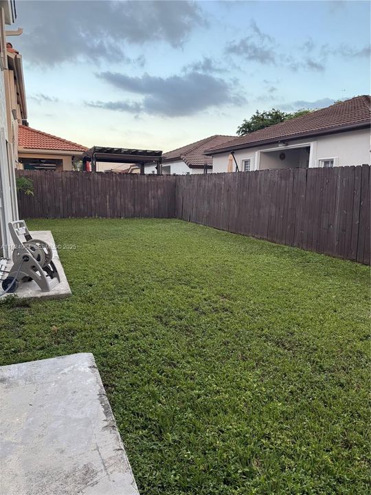 For Rent: $4,400 (4 beds, 3 baths, 1950 Square Feet)