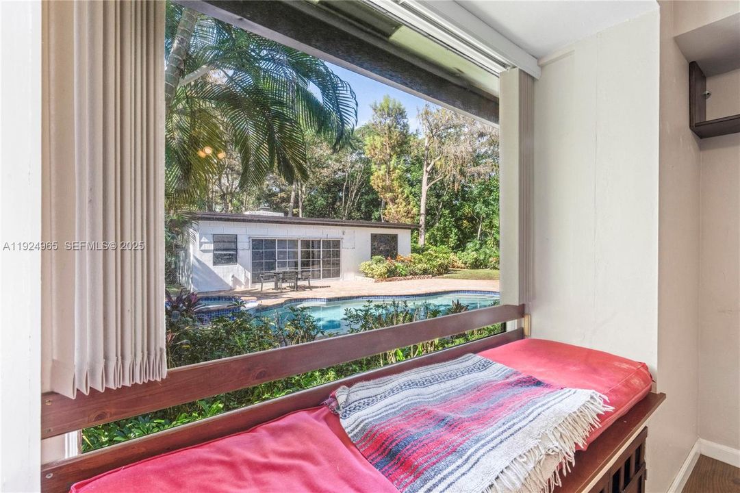 待售: $975,000 (4 贝兹, 3 浴室, 2694 平方英尺)