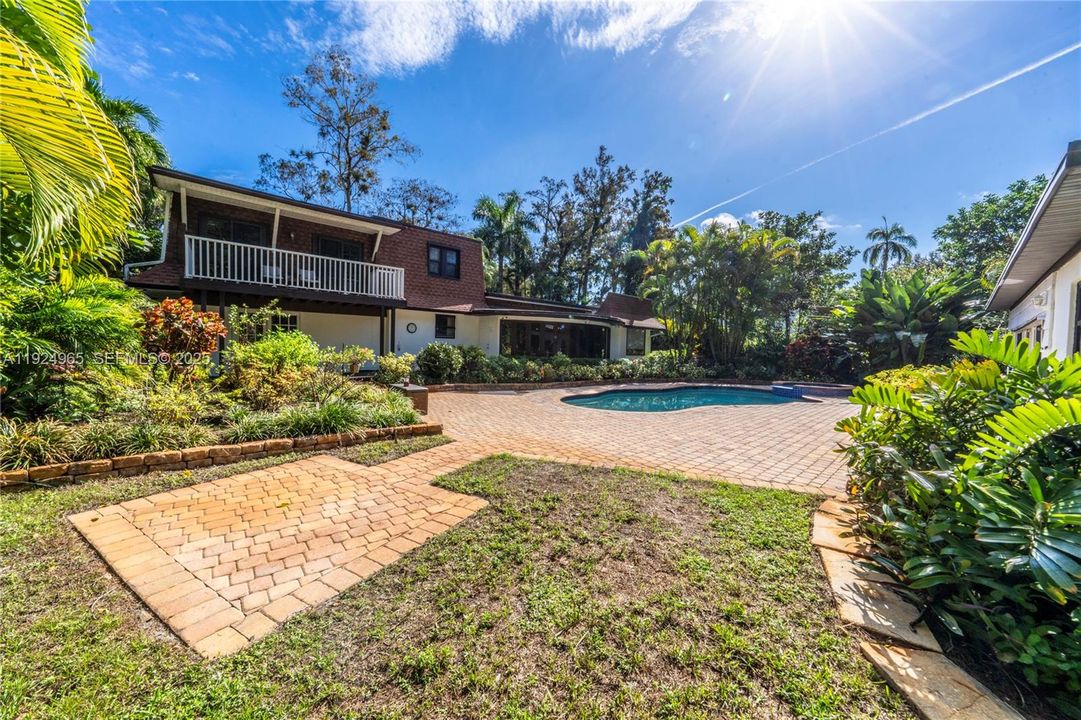 待售: $975,000 (4 贝兹, 3 浴室, 2694 平方英尺)