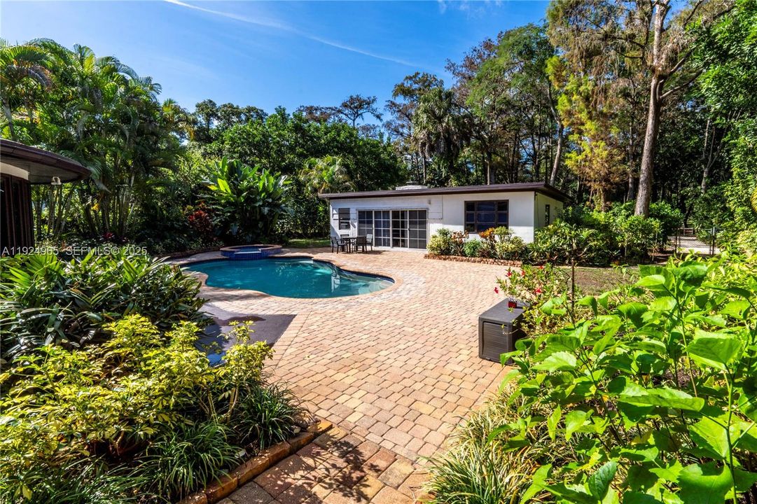 待售: $975,000 (4 贝兹, 3 浴室, 2694 平方英尺)