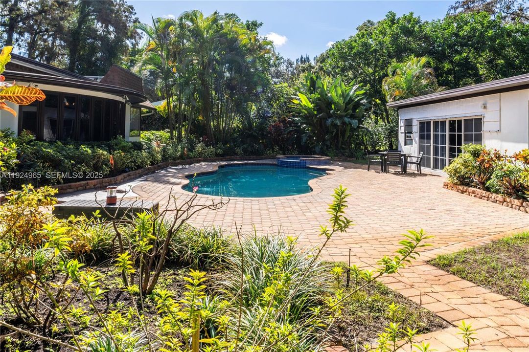 待售: $975,000 (4 贝兹, 3 浴室, 2694 平方英尺)