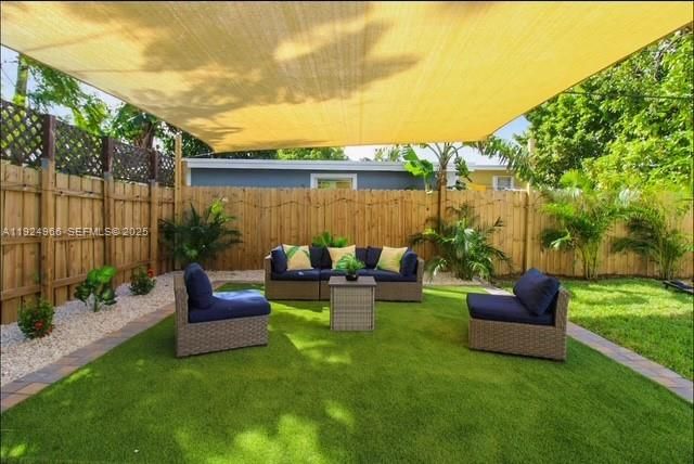 En Venta: $749,900 (3 camas, 2 baños, 1192 Pies cuadrados)