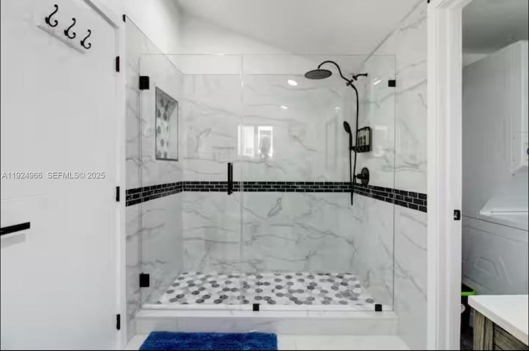 En Venta: $749,900 (3 camas, 2 baños, 1192 Pies cuadrados)