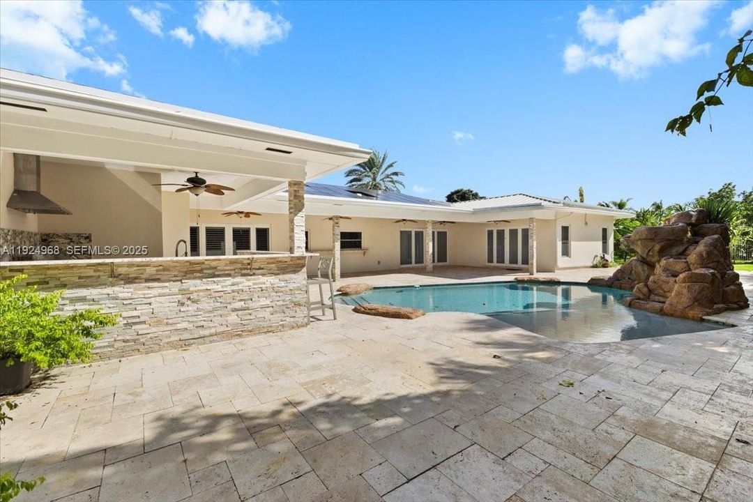 For Sale: $1,300,000 (4 beds, 3 baths, 3397 Square Feet)