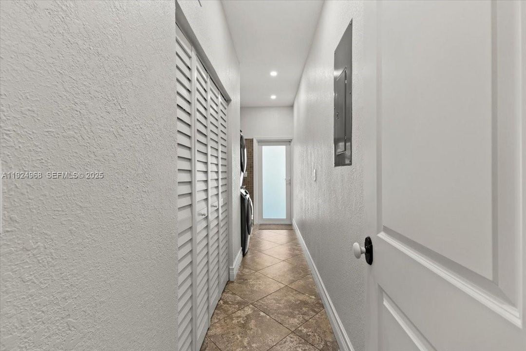 For Sale: $1,300,000 (4 beds, 3 baths, 3397 Square Feet)