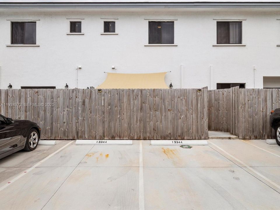 For Rent: $2,700 (3 beds, 2 baths, 1463 Square Feet)