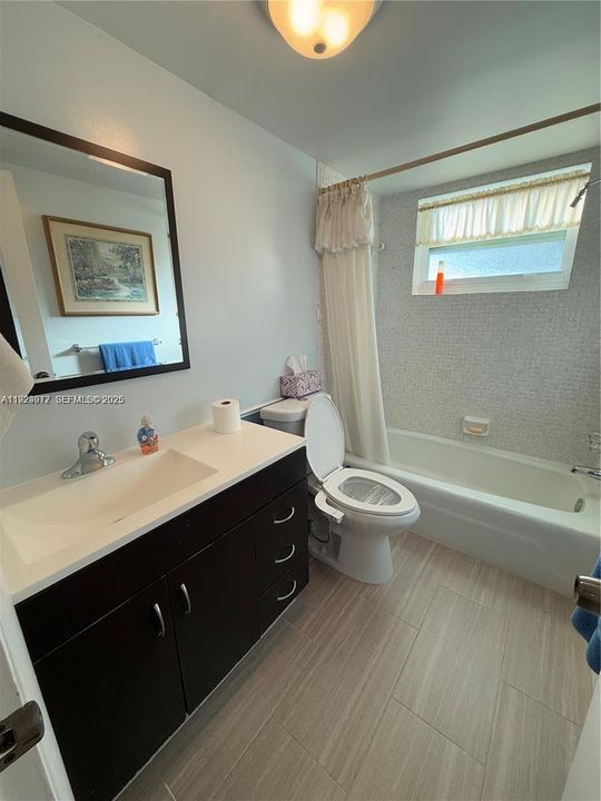 待售: $140,000 (2 贝兹, 2 浴室, 1088 平方英尺)