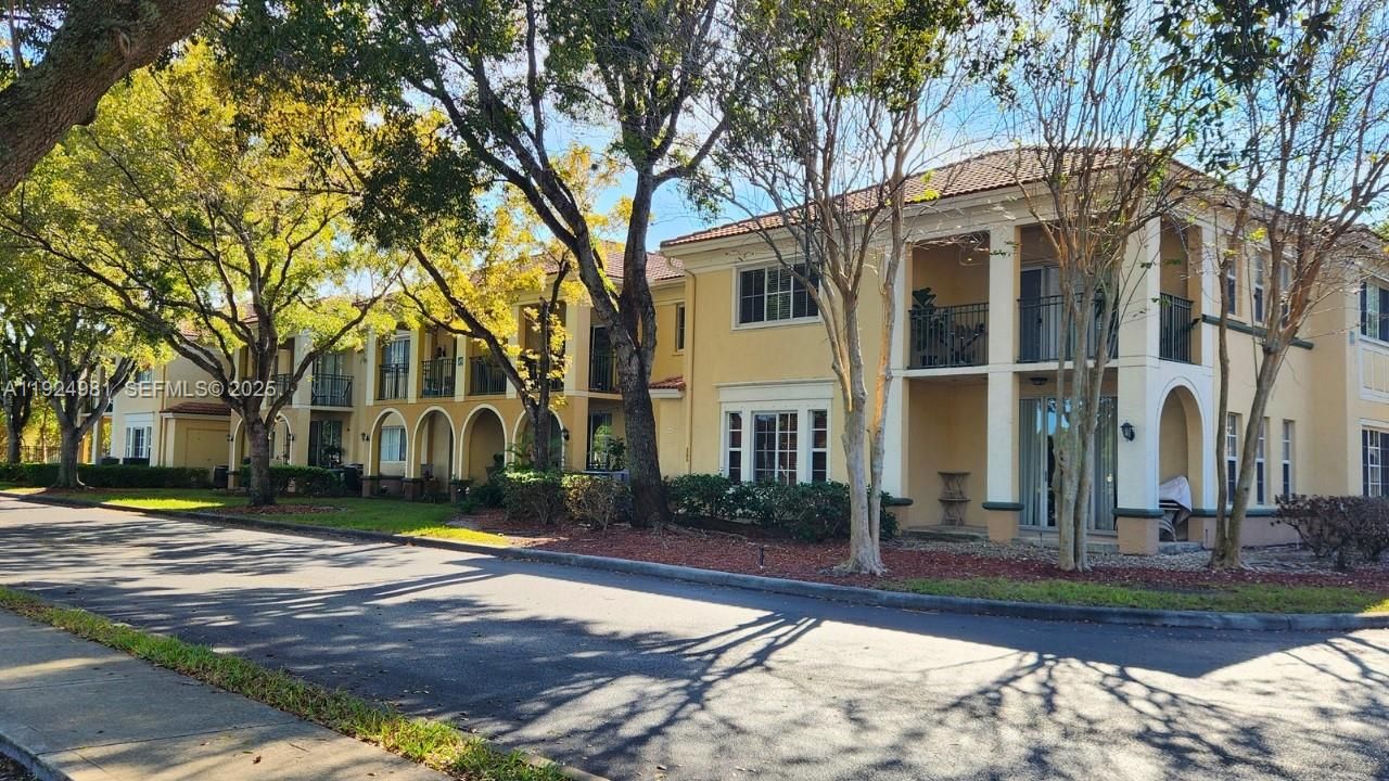 На продажу: $315,000 (2 спален, 2 ванн, 1080 Квадратных фут)