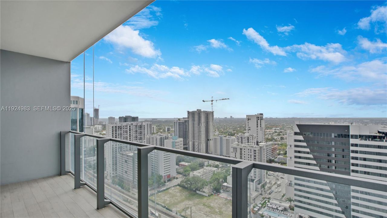 En Venta: $645,000 (1 camas, 1 baños, 883 Pies cuadrados)