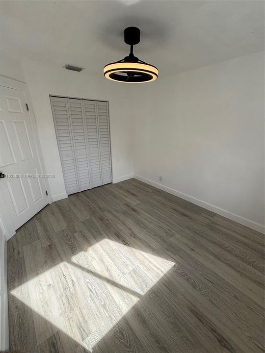 For Rent: $3,300 (4 beds, 2 baths, 1406 Square Feet)