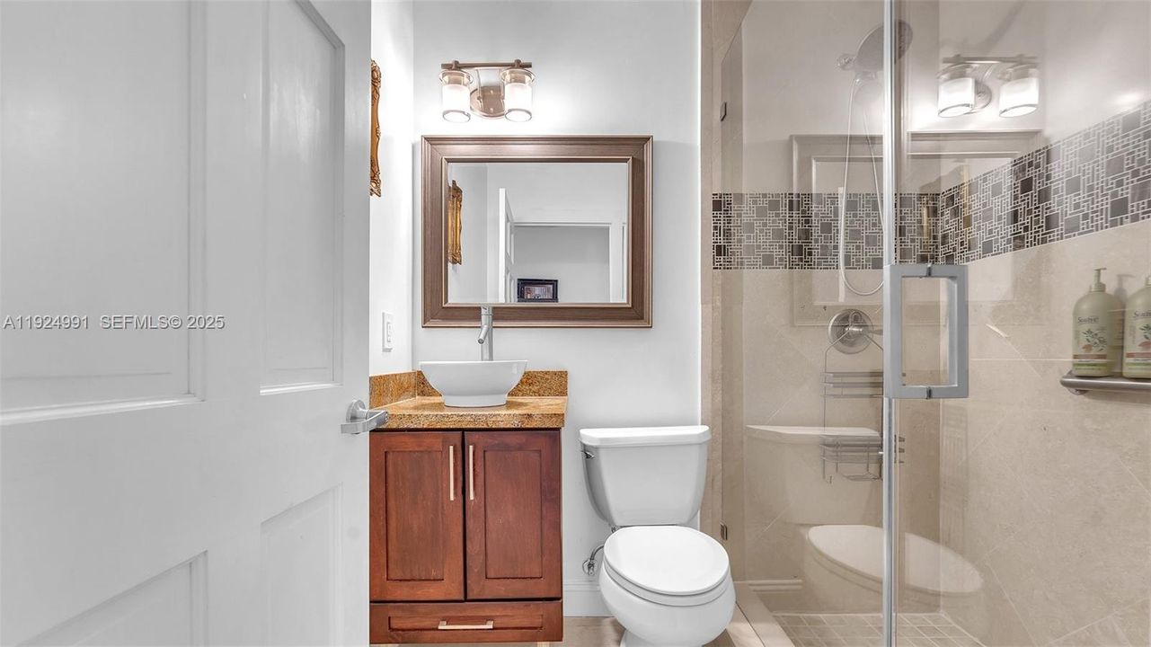 For Sale: $1,399,000 (4 beds, 4 baths, 2402 Square Feet)