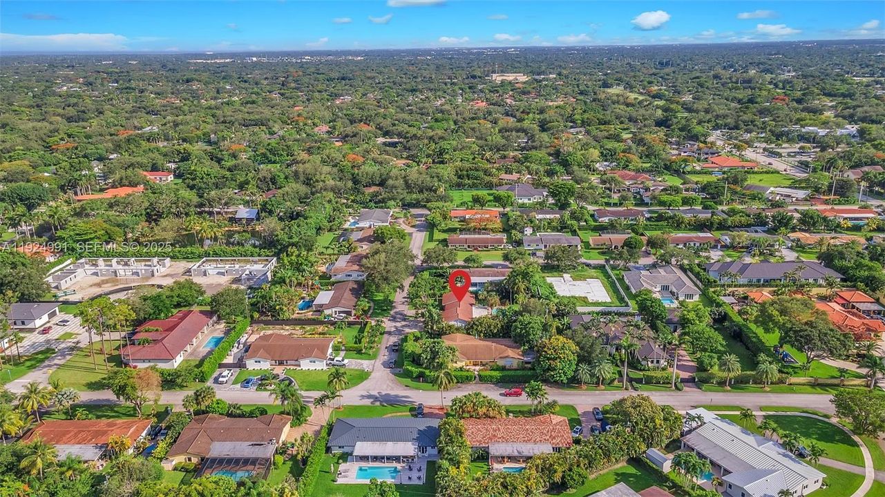 For Sale: $1,399,000 (4 beds, 4 baths, 2402 Square Feet)