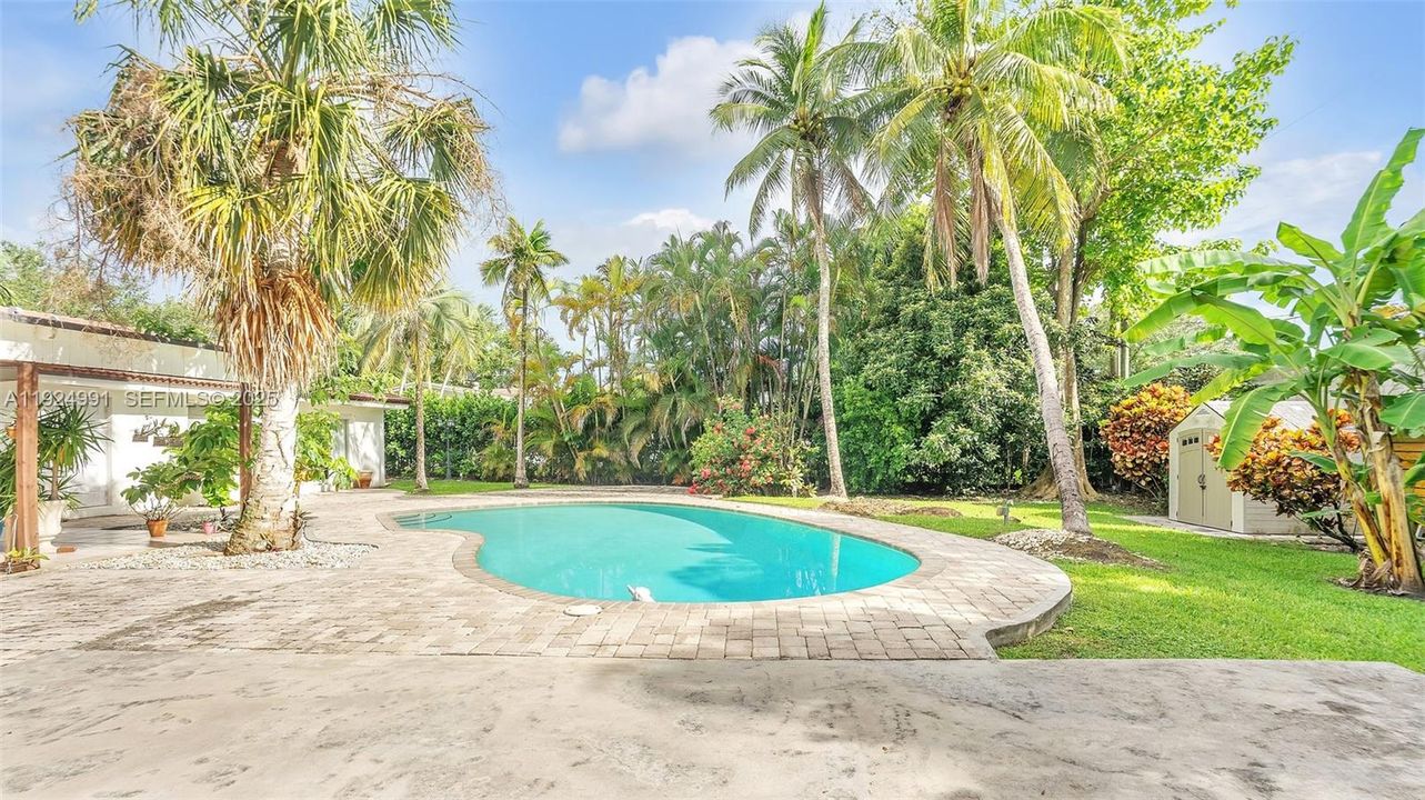 For Sale: $1,399,000 (4 beds, 4 baths, 2402 Square Feet)