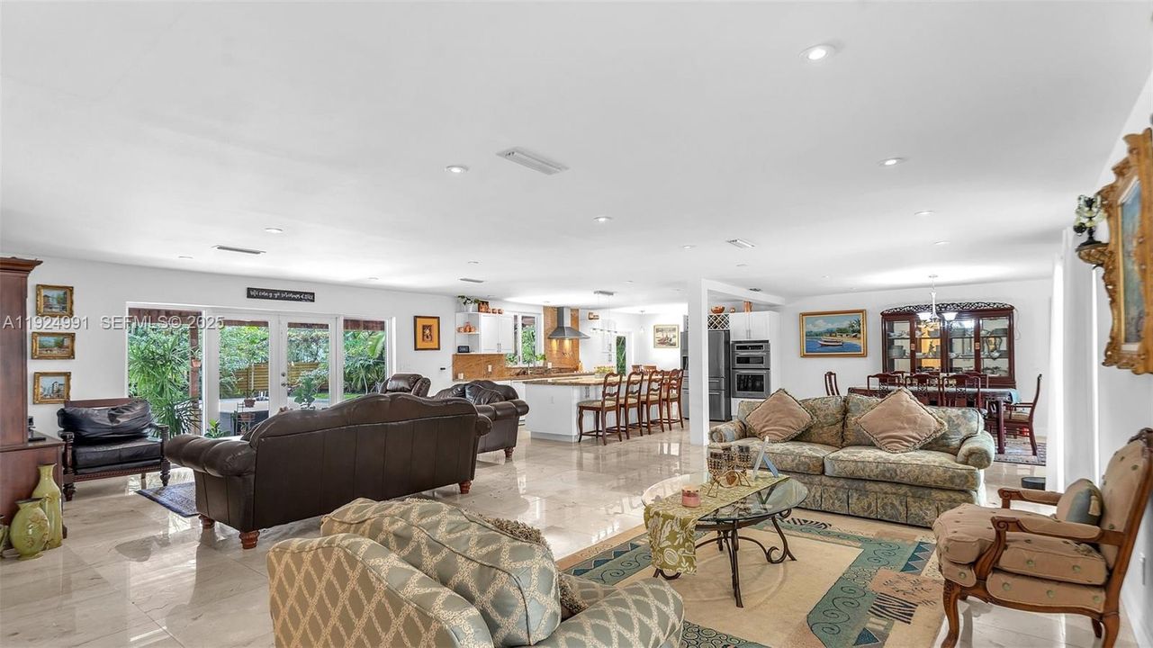 For Sale: $1,399,000 (4 beds, 4 baths, 2402 Square Feet)