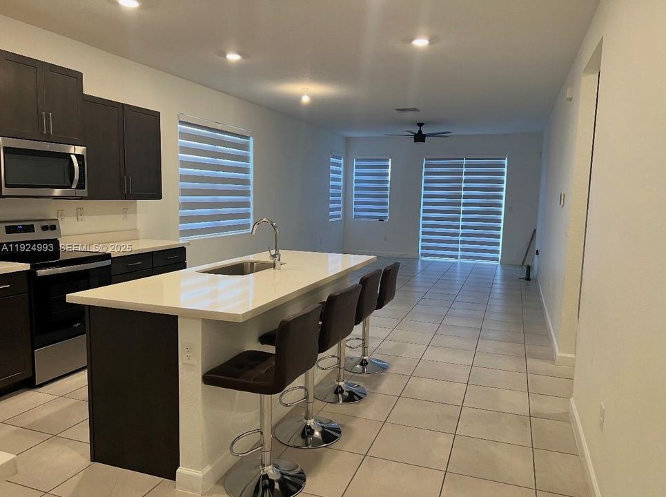 For Rent: $4,000 (4 beds, 2 baths, 2944 Square Feet)