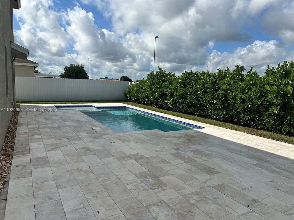 В аренду: $3,750 (4 спален, 2 ванн, 2944 Квадратных фут)