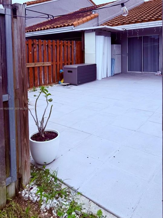 For Rent: $2,700 (2 beds, 2 baths, 1115 Square Feet)