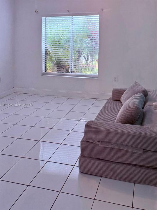 For Rent: $2,700 (2 beds, 2 baths, 1115 Square Feet)