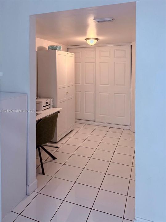 For Rent: $2,700 (2 beds, 2 baths, 1115 Square Feet)