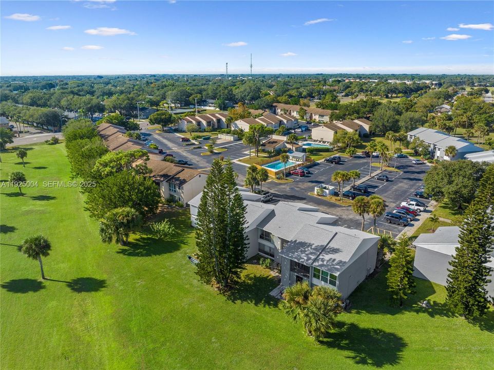 For Sale: $190,900 (2 beds, 2 baths, 1020 Square Feet)