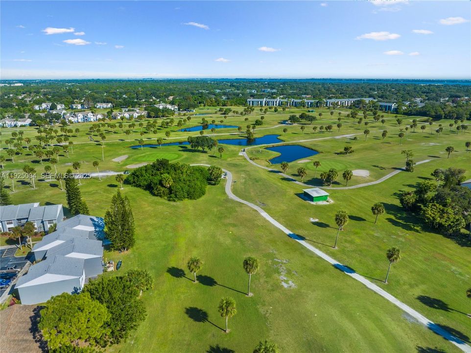 For Sale: $190,900 (2 beds, 2 baths, 1020 Square Feet)