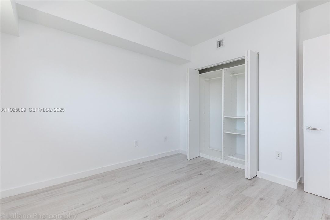 For Rent: $4,400 (2 beds, 2 baths, 1095 Square Feet)