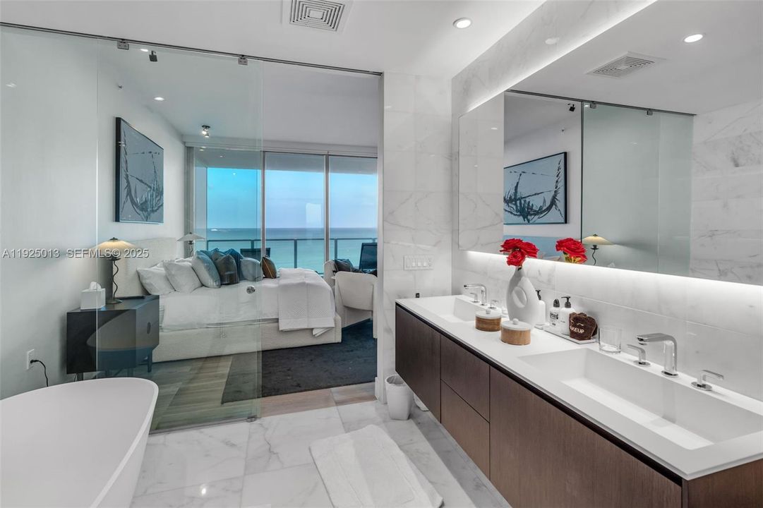 For Rent: $25,000 (3 beds, 3 baths, 2133 Square Feet)