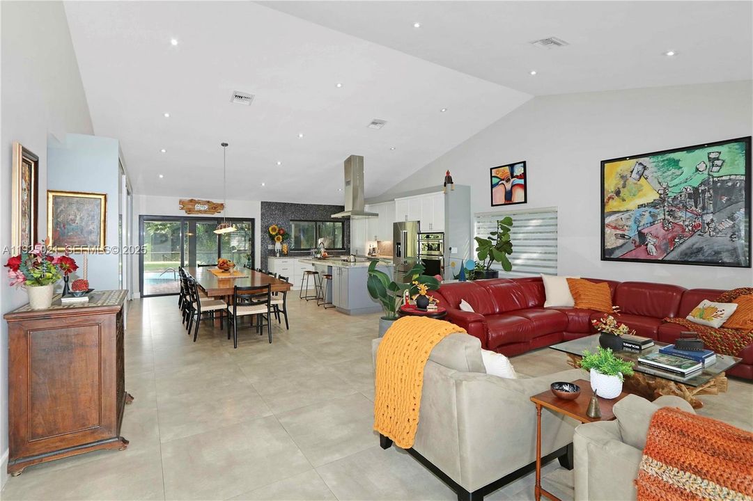 For Sale: $1,149,900 (3 beds, 2 baths, 1834 Square Feet)