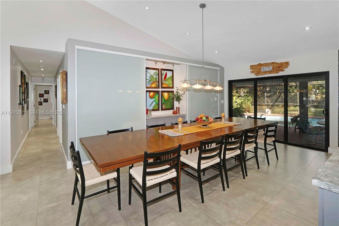 For Sale: $1,149,900 (3 beds, 2 baths, 1834 Square Feet)