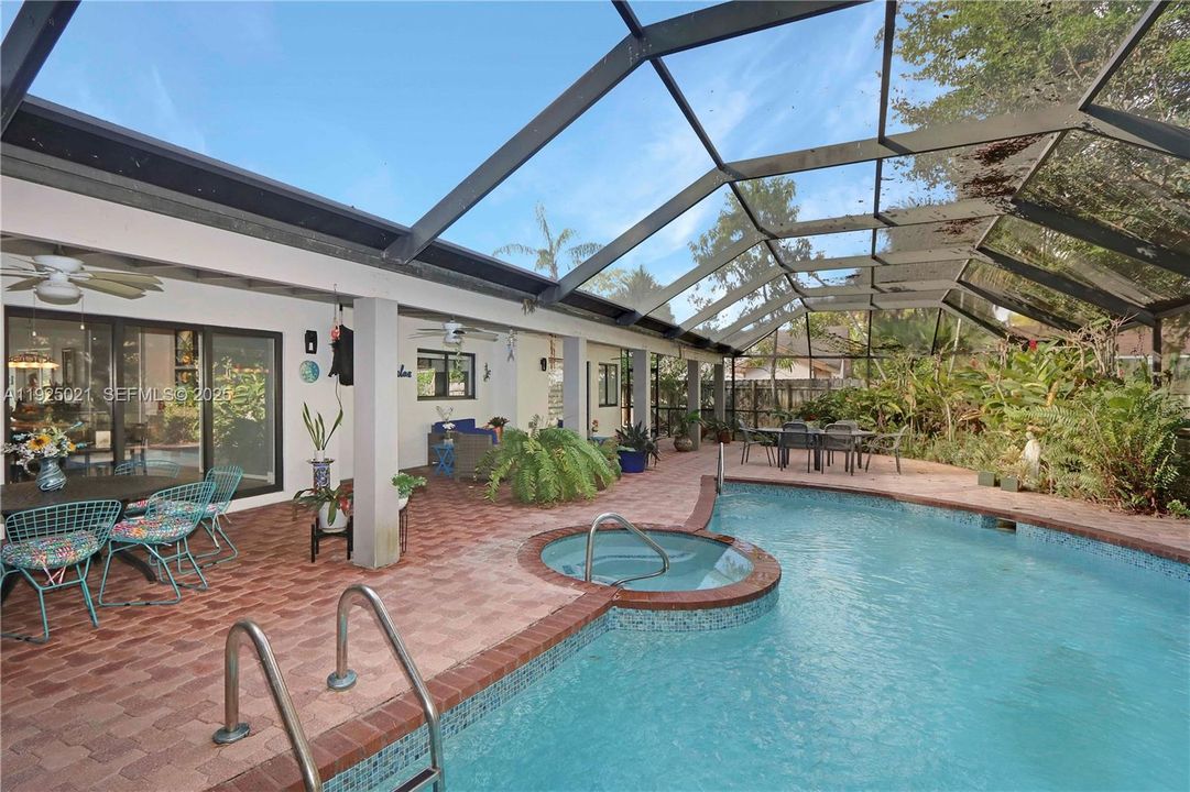 For Sale: $1,149,900 (3 beds, 2 baths, 1834 Square Feet)