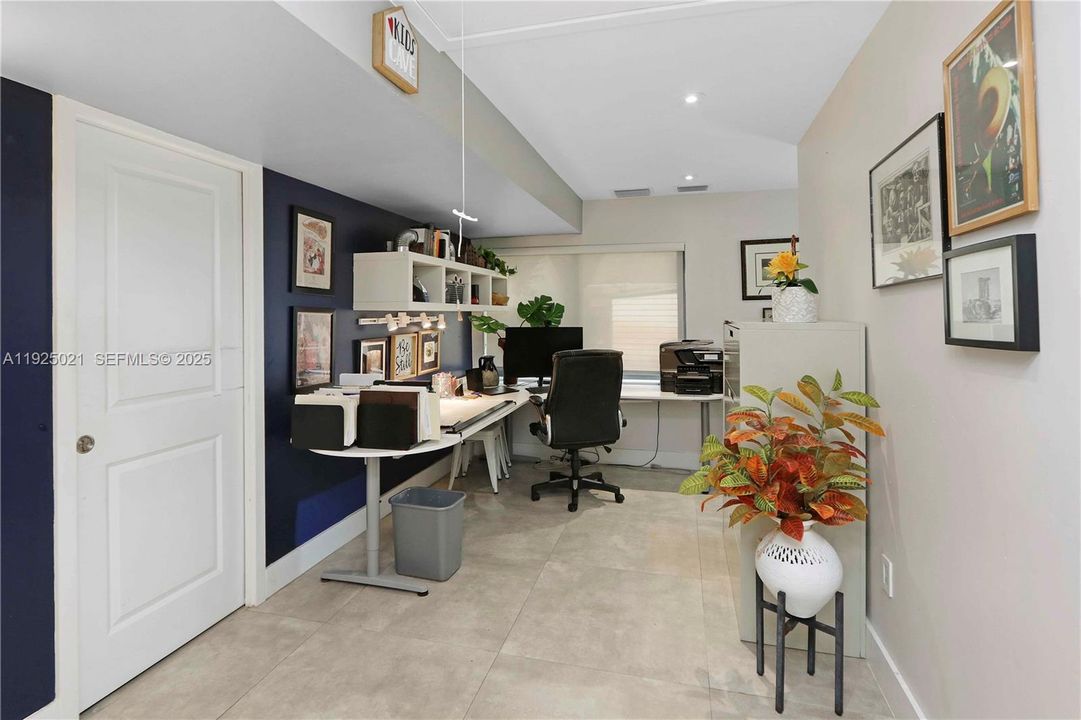 For Sale: $1,149,900 (3 beds, 2 baths, 1834 Square Feet)