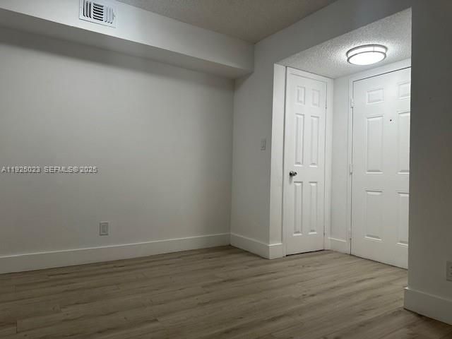 For Rent: $2,200 (2 beds, 2 baths, 1060 Square Feet)