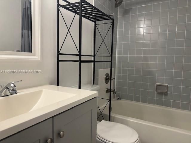 For Rent: $2,200 (2 beds, 2 baths, 1060 Square Feet)