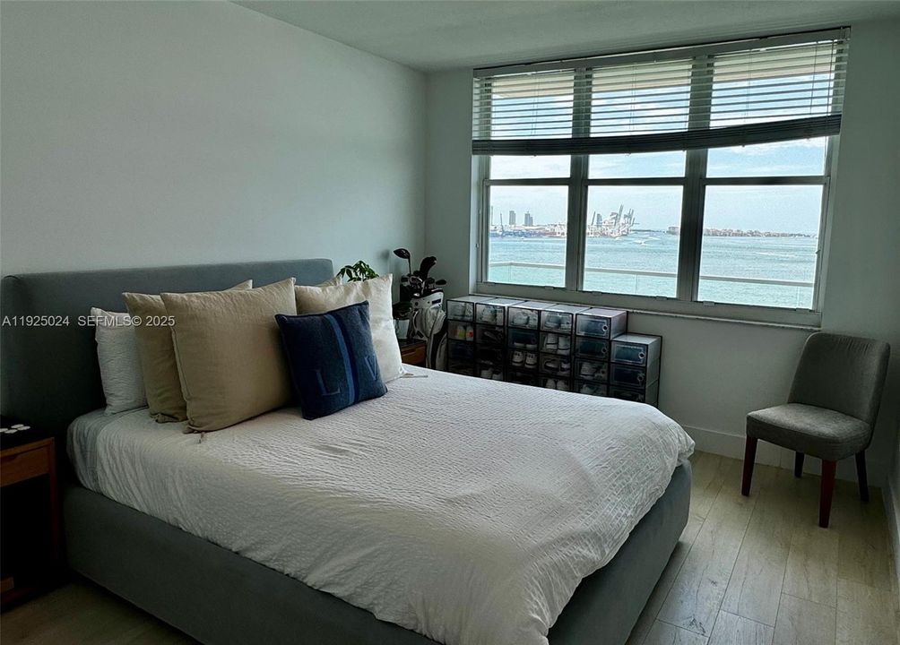 For Rent: $3,750 (2 beds, 2 baths, 960 Square Feet)