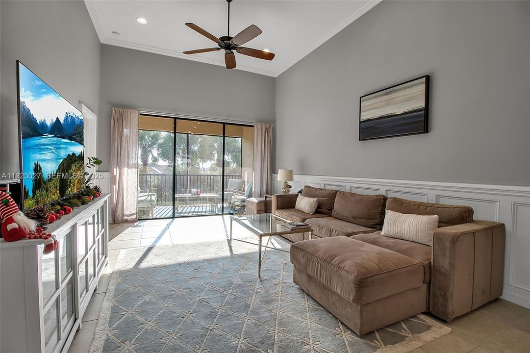 На продажу: $390,000 (2 спален, 2 ванн, 0 Квадратных фут)