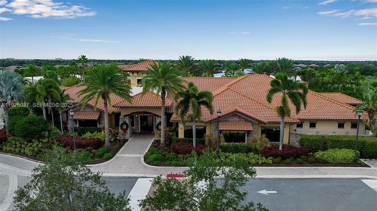 На продажу: $390,000 (2 спален, 2 ванн, 0 Квадратных фут)